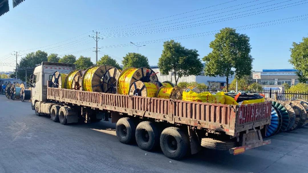 服務不停 發貨不止 服務客戶我們一直在路上！